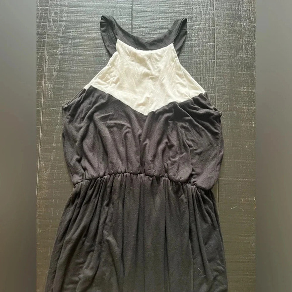 Velvet Torch Black and White Halter Maxi Dress Women's Size Medium - Picture 6 of 7